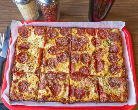 Crunchys | restaurant | 254 W Grand River Ave, East Lansing, MI 48823, USA | 5173512506 OR +1 517-351-2506