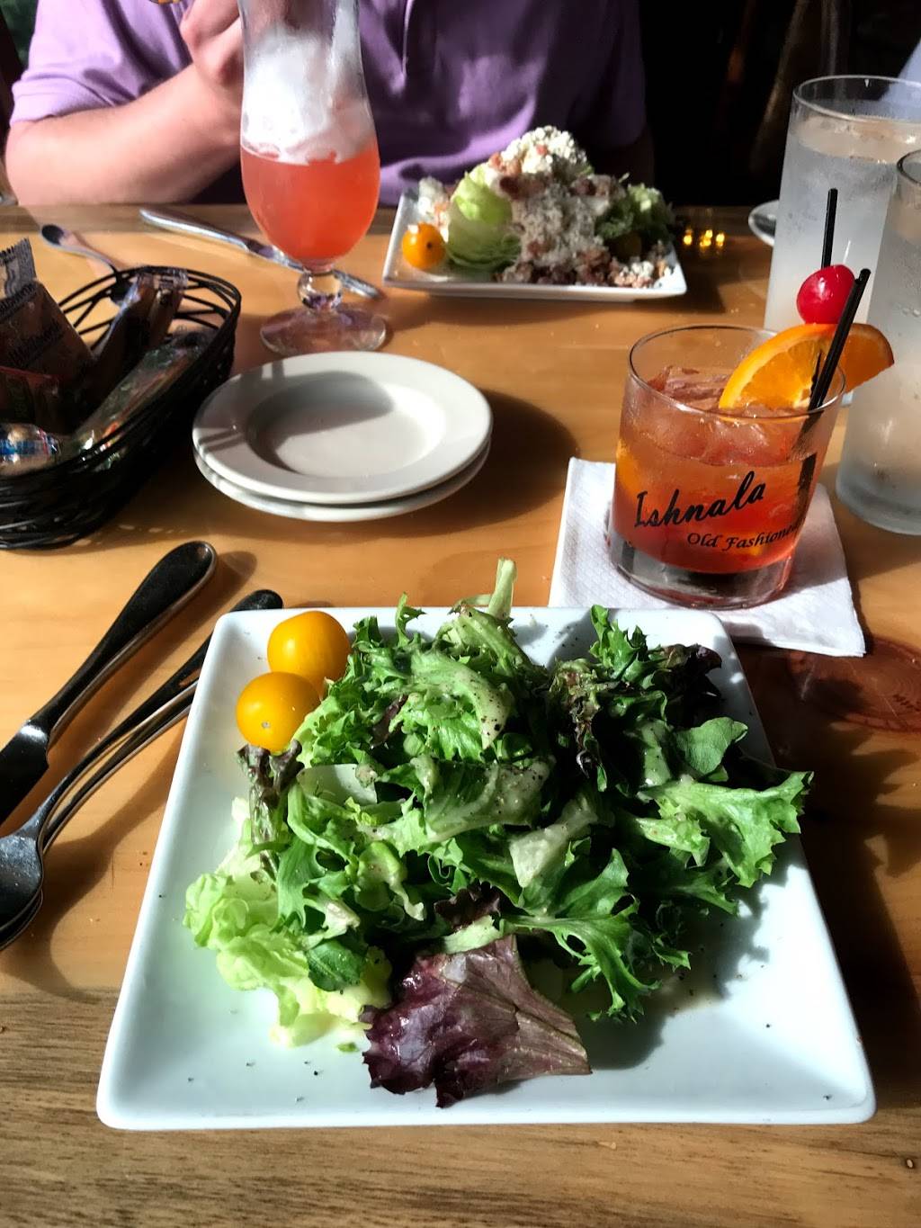 Ishnala Supper Club | restaurant | S2011 Ishnala Rd, Lake Delton, WI 53940, USA | 6082531771 OR +1 608-253-1771