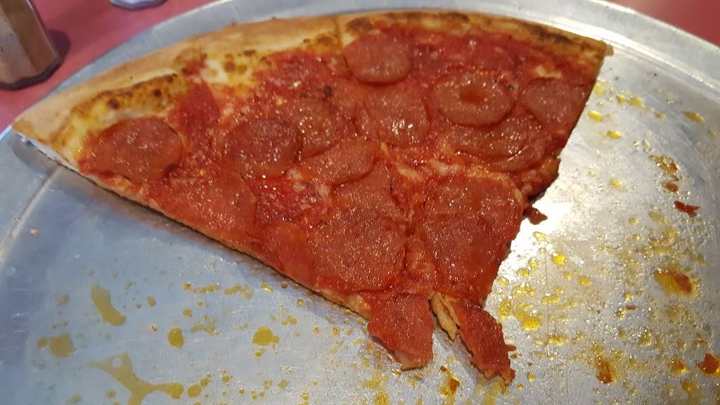 Renzis Pizzeria BRIDESBURG | restaurant | 2728 Orthodox St, Philadelphia, PA 19137, USA | 2155331300 OR +1 215-533-1300