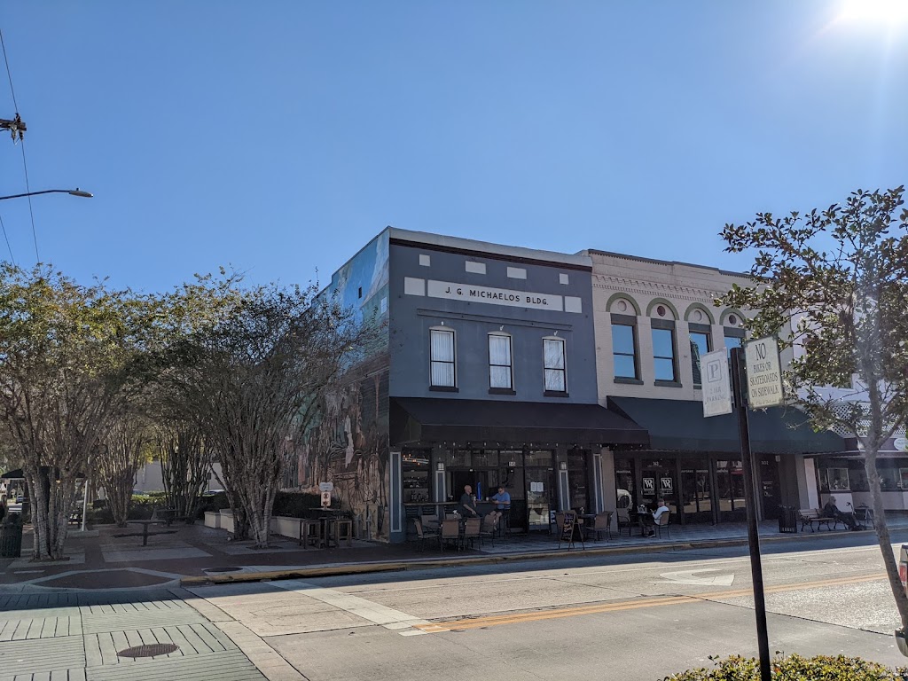 The Parched Oak | restaurant | 145 N Woodland Blvd, DeLand, FL 32720, USA | 3868734976 OR +1 386-873-4976