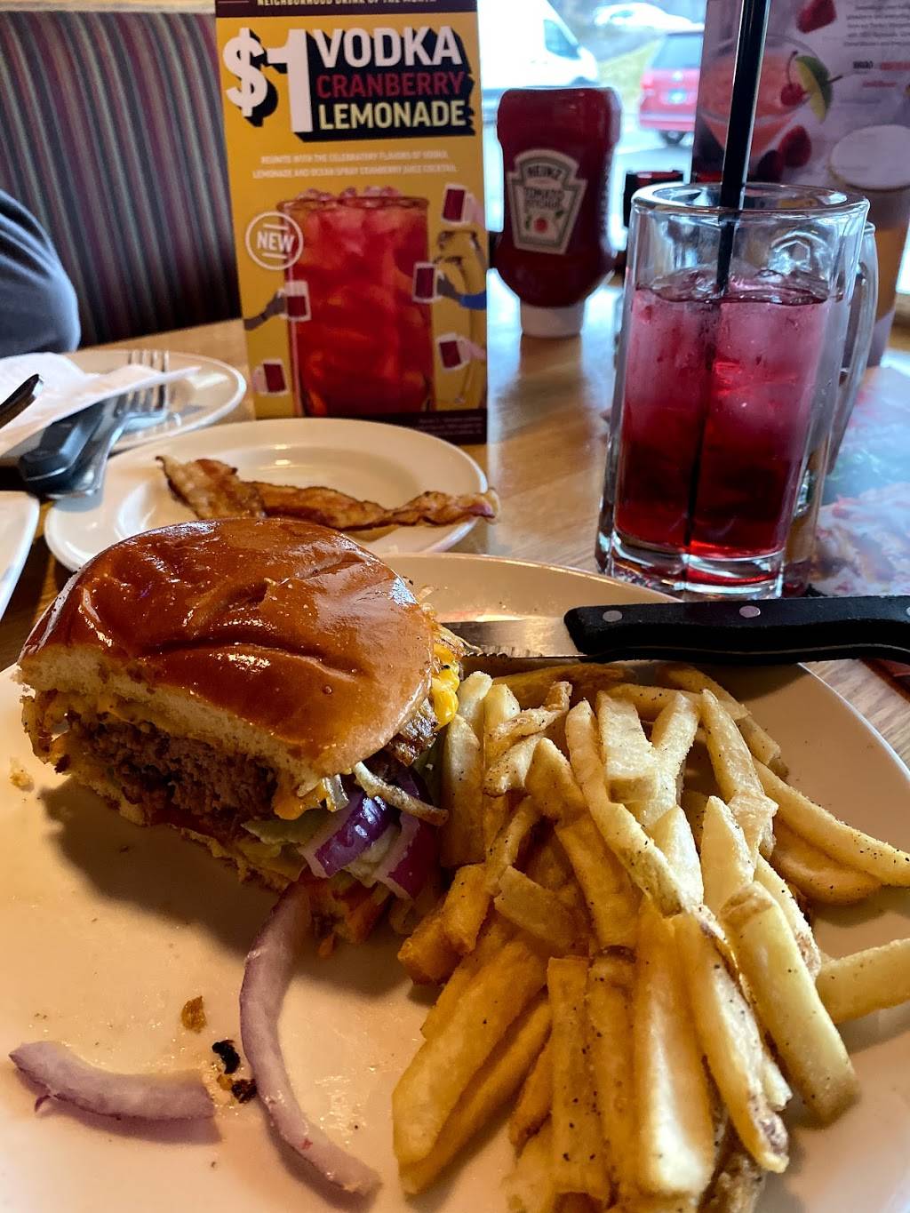 Applebees Grill + Bar | restaurant | Commons, 12242 W 95th St, Lenexa, KS 66215, USA | 9135414004 OR +1 913-541-4004