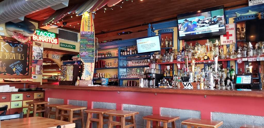 Sharkys Cantina | restaurant | 31 Circuit Ave, Oak Bluffs, MA 02557, USA | 5086937501 OR +1 508-693-7501