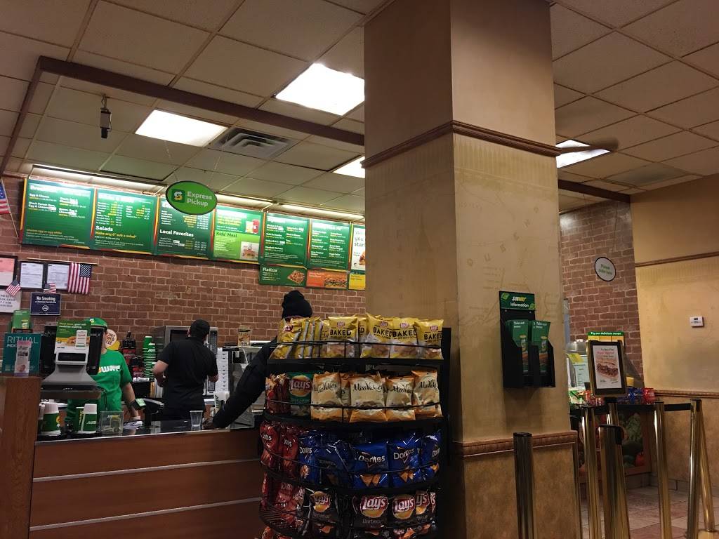 Subway Restaurants | restaurant | 250 Broadway, New York, NY 10007, USA | 2123462533 OR +1 212-346-2533