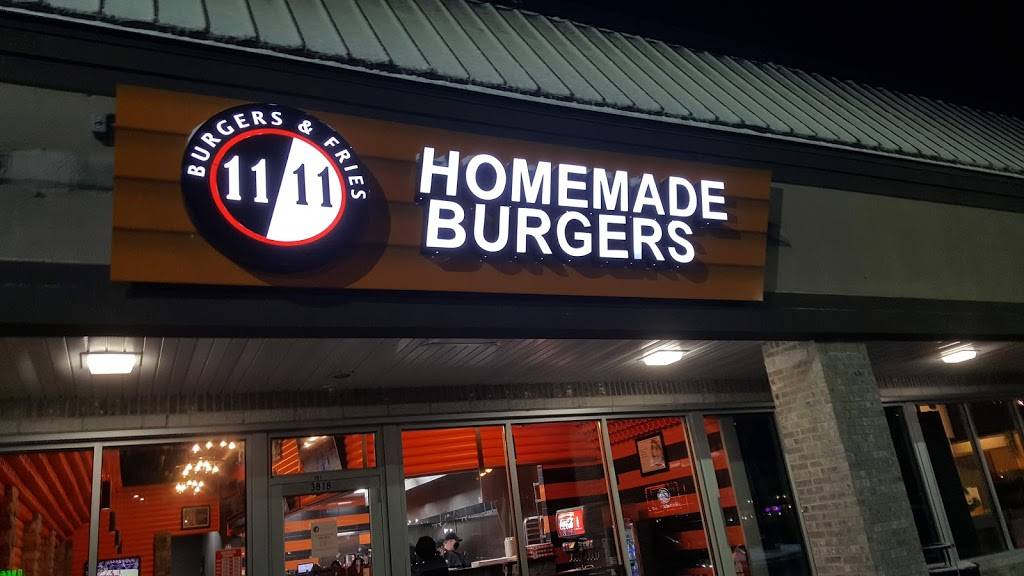 11/11 Burgers & Fries | restaurant | 3818 E Court St, Flint, MI 48506, USA | 8103771111 OR +1 810-377-1111