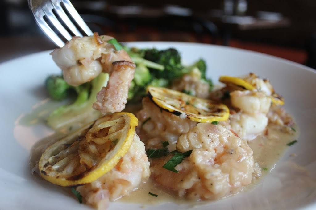 Frankie and Fanuccis Wood Oven Pizzeria | restaurant | 202 E Hartsdale Ave, Hartsdale, NY 10530, USA | 9147258400 OR +1 914-725-8400