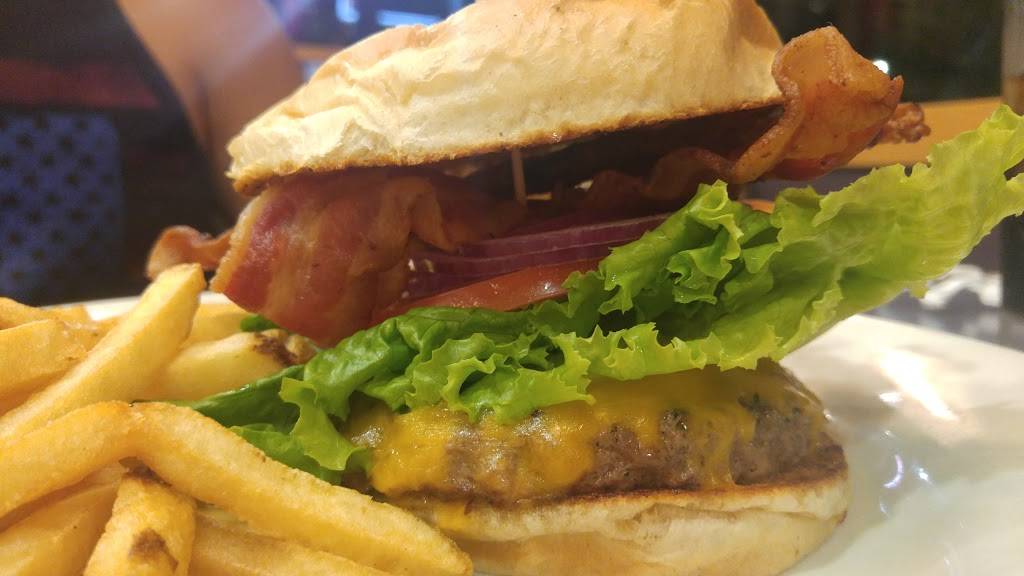 Bobs Big Boy | restaurant | 8876 Corbin Ave, Northridge, CA 91324, USA | 8187722627 OR +1 818-772-2627