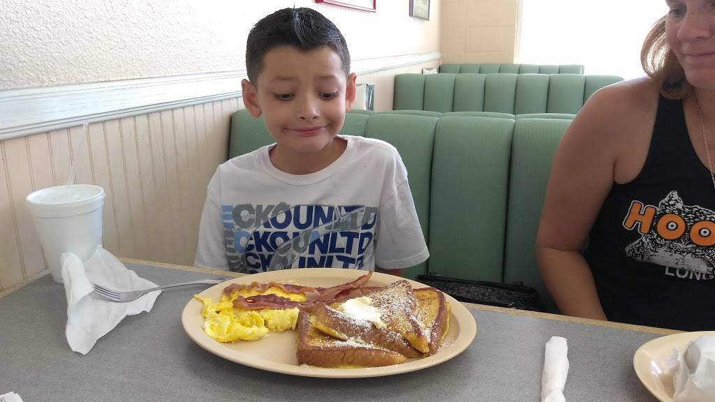 Chris Burgers | cafe | 407 Iowa Ave, Riverside, CA 92507, USA | 9517818542 OR +1 951-781-8542