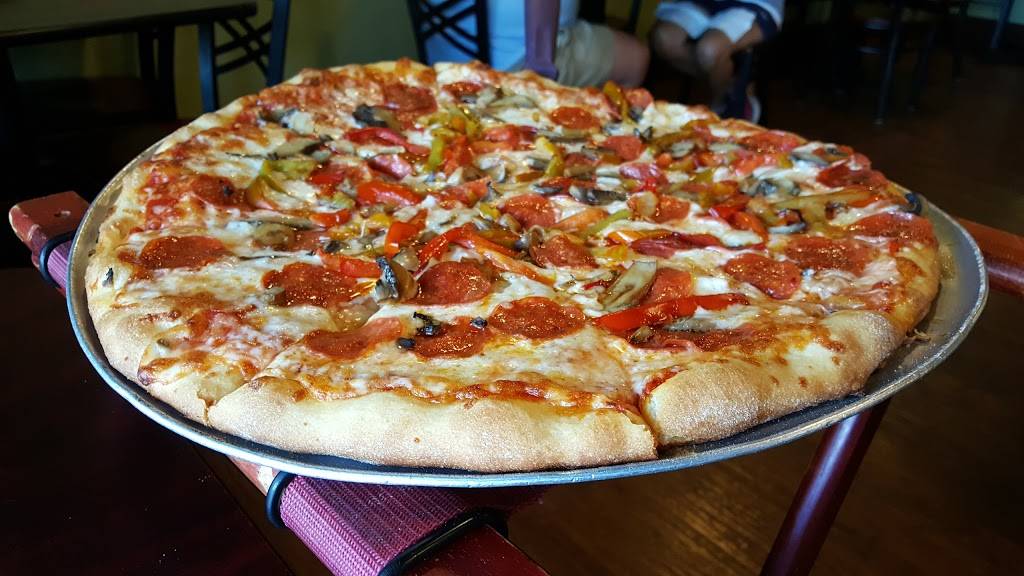 Surfside Beach Pizza | restaurant | 821 Surfside Dr, Surfside Beach, SC 29575, USA | 8438392512 OR +1 843-839-2512