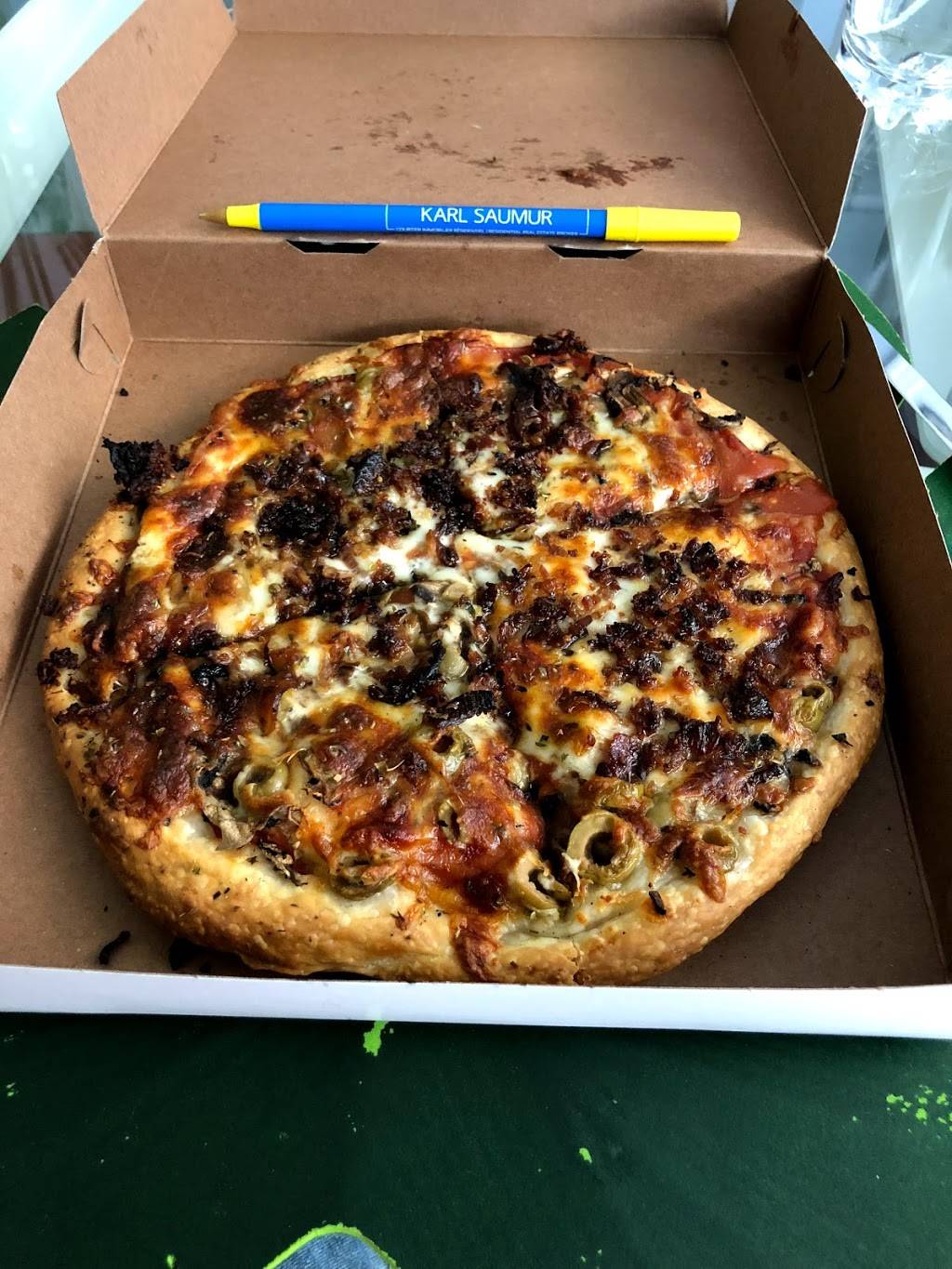 Jimmies Pizza | meal delivery | 10 Rue Belmont, Gatineau, QC J9H 6J5, Canada | 8196844331 OR +1 819-684-4331