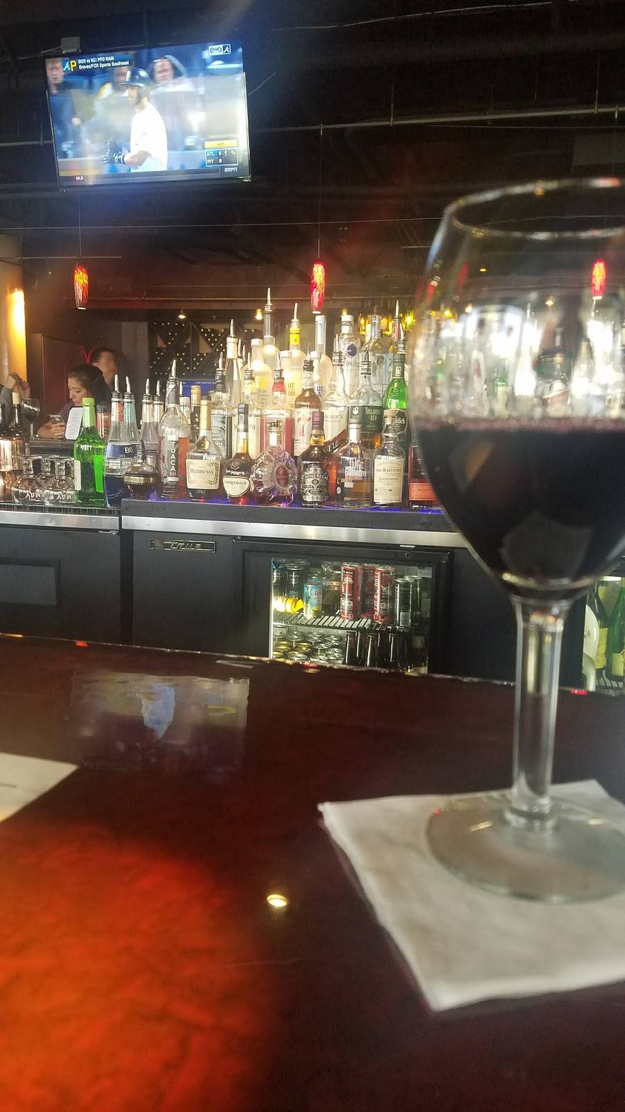 Luxe Restaurant and World Famous Martini Bar | restaurant | 24582 Del Prado Ave, Dana Point, CA 92629, USA | 9492764990 OR +1 949-276-4990