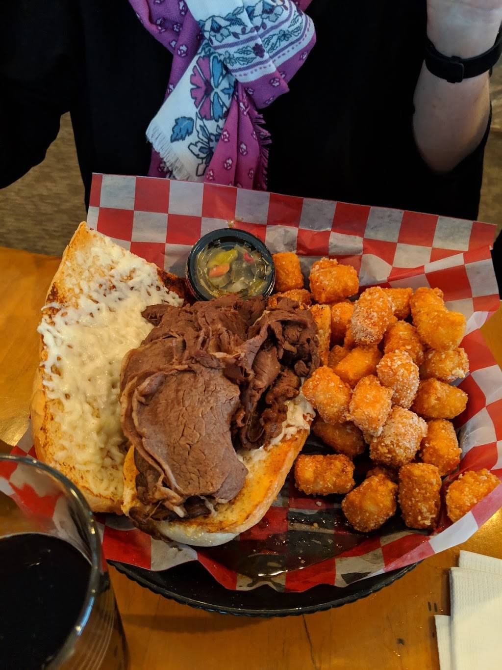 BB Jacks | restaurant | 300 E Holum St, DeForest, WI 53532, USA | 6088469000 OR +1 608-846-9000