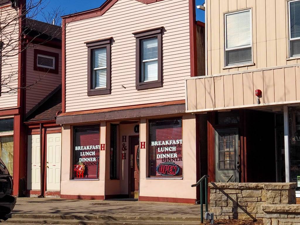 H & H Restaurant | restaurant | 116 Stephen St, Lemont, IL 60439, USA | 6302575228 OR +1 630-257-5228