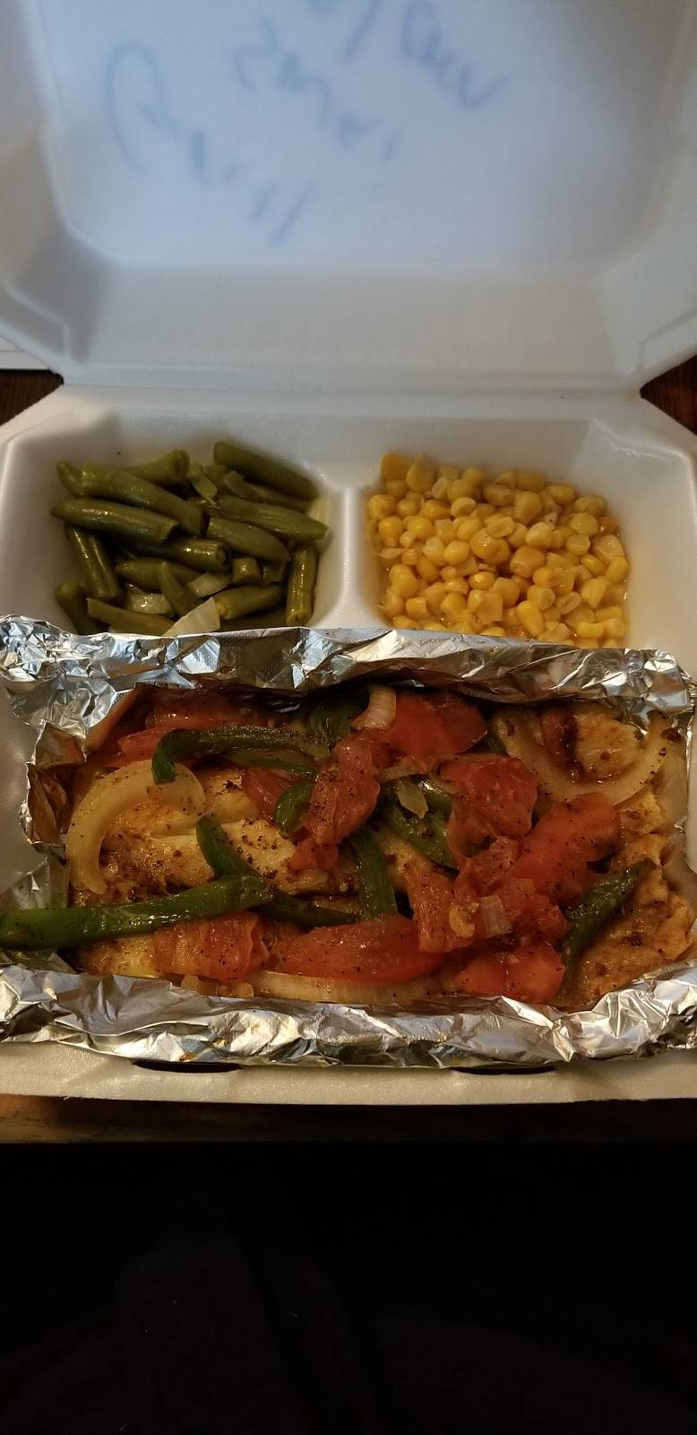 The New House Of Stewarts | restaurant | 2801 W Martin Luther King Hwy, Tuskegee, AL 36083, USA | 3342267219 OR +1 334-226-7219