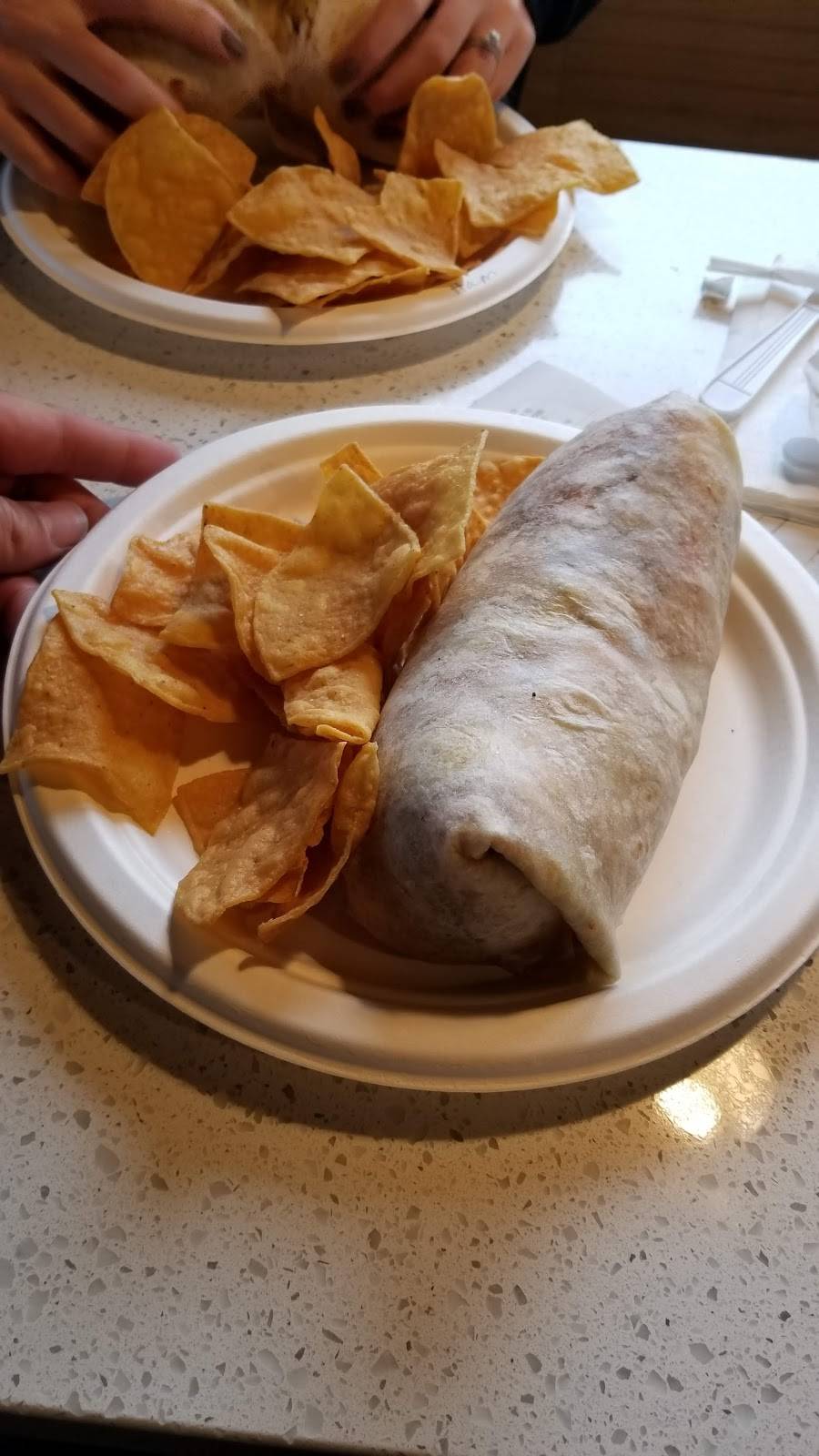 El Patio | restaurant | 1016 E Gibson Rd, Woodland, CA 95695, USA | 5306619000 OR +1 530-661-9000