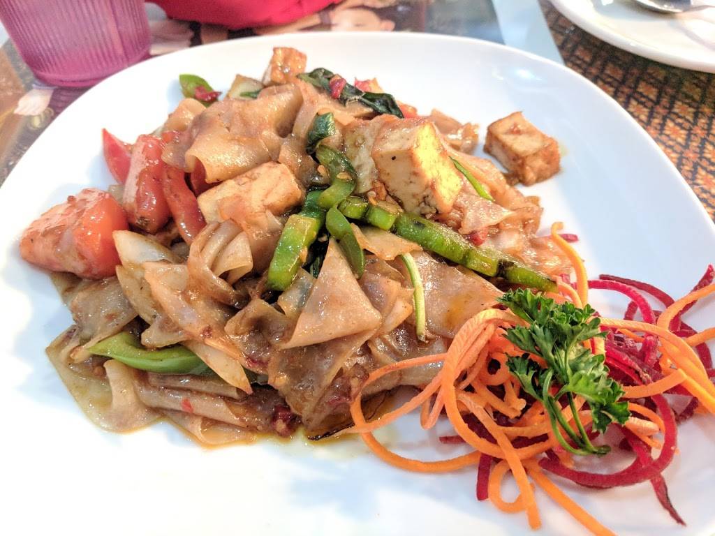 Cha Da Thai | restaurant | 8989 E Vía Linda #101, Scottsdale, AZ 85258, USA | 4803918900 OR +1 480-391-8900