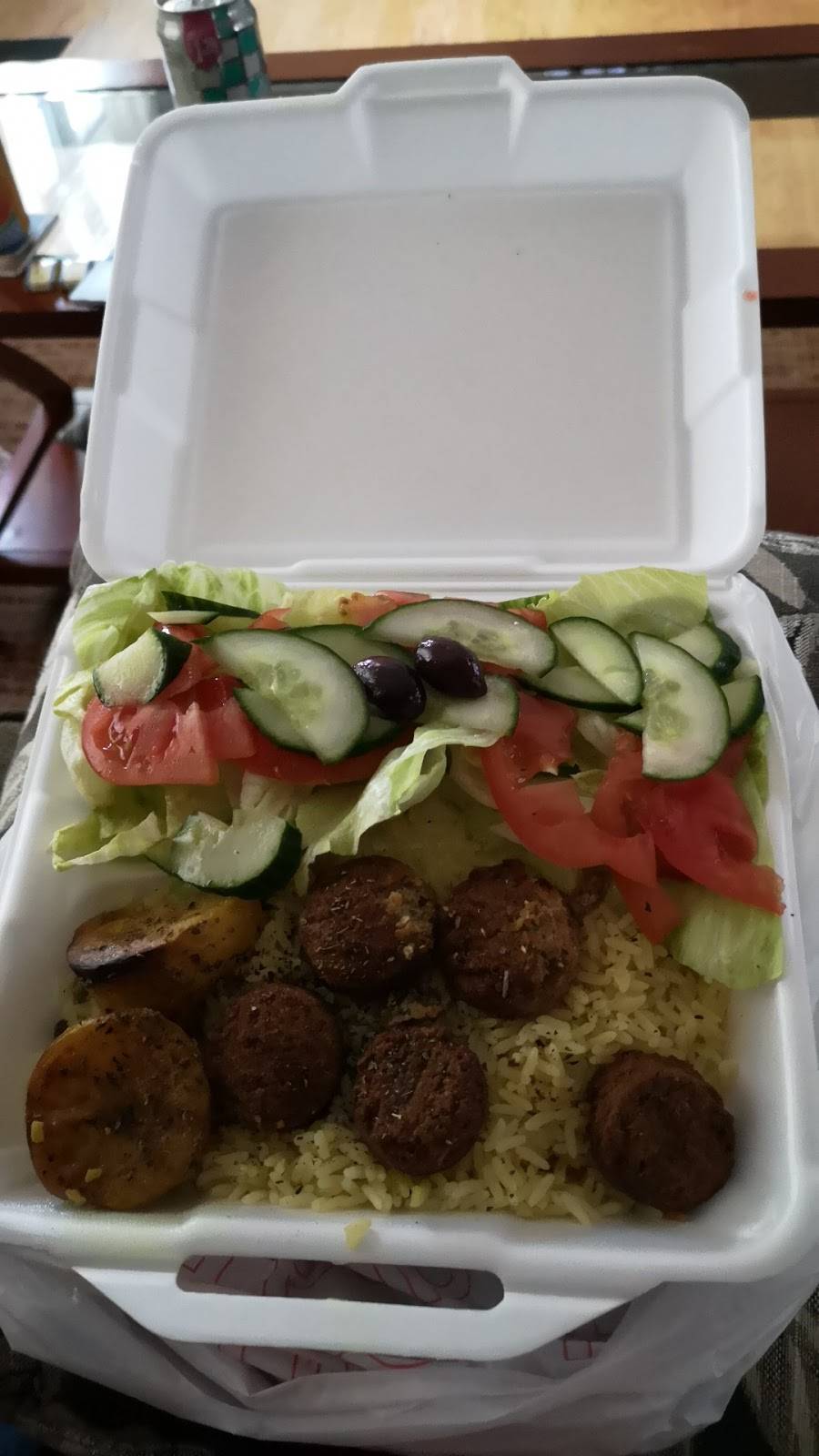 Yummy Souvlaki | restaurant | 200 Simcoe Ave, Keswick, ON L4P 2H7, Canada | 9059891515 OR +1 905-989-1515