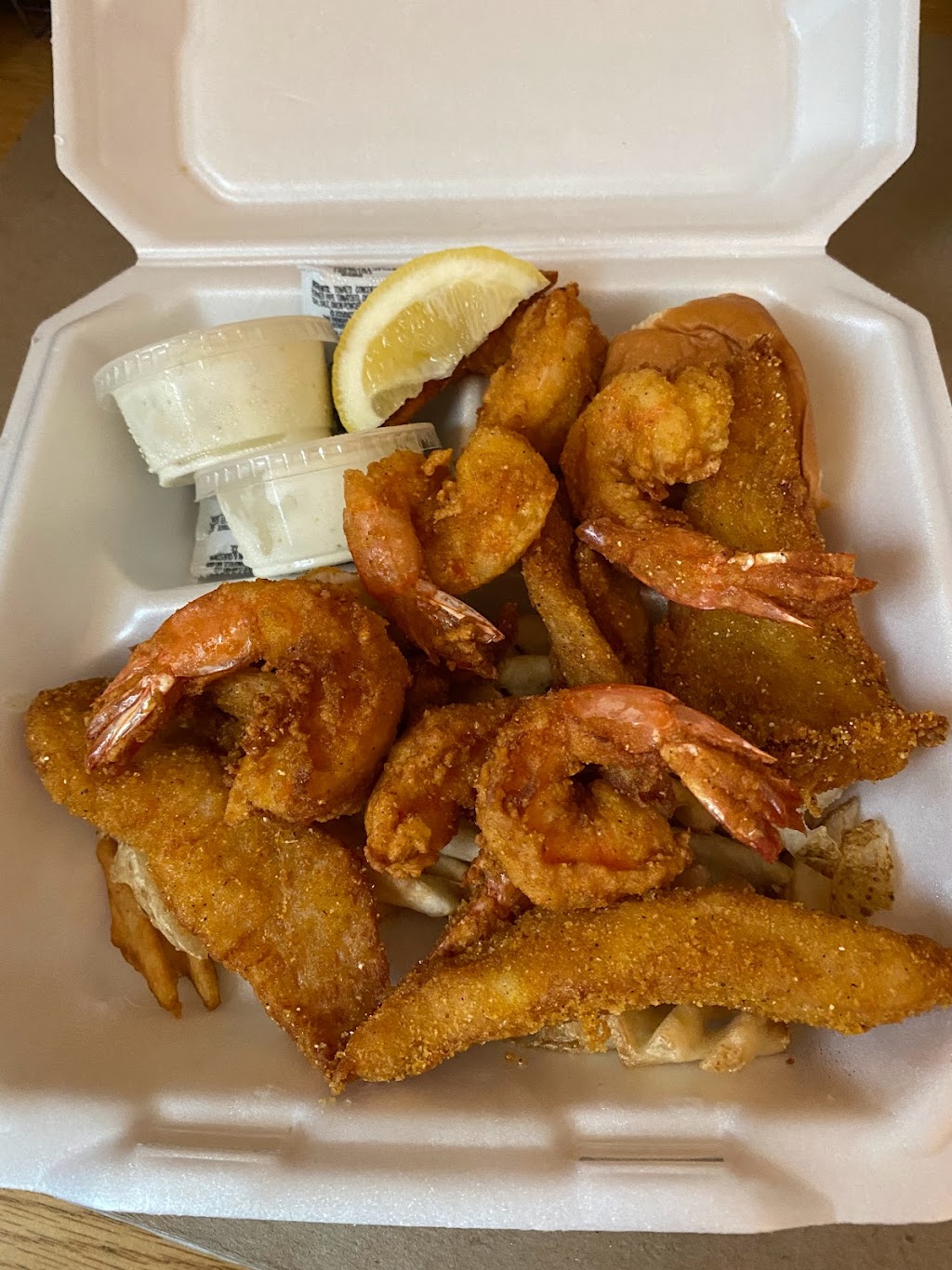 Red Boat Seafood | restaurant | 4201 Leopard St, Corpus Christi, TX 78408, USA | 3617040583 OR +1 361-704-0583