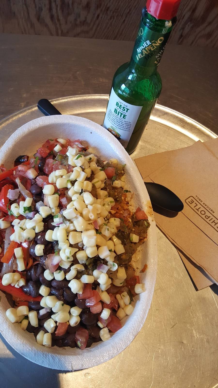 Chipotle Mexican Grill | restaurant | 2900 N Mesa St Suite H-1, El Paso, TX 79902, USA | 9153519361 OR +1 915-351-9361