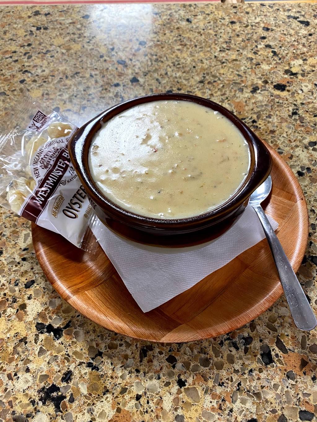 St. Johns Tavern | restaurant | 572 N Citrus Ave, Crystal River, FL 34428, USA | 3527946367 OR +1 352-794-6367