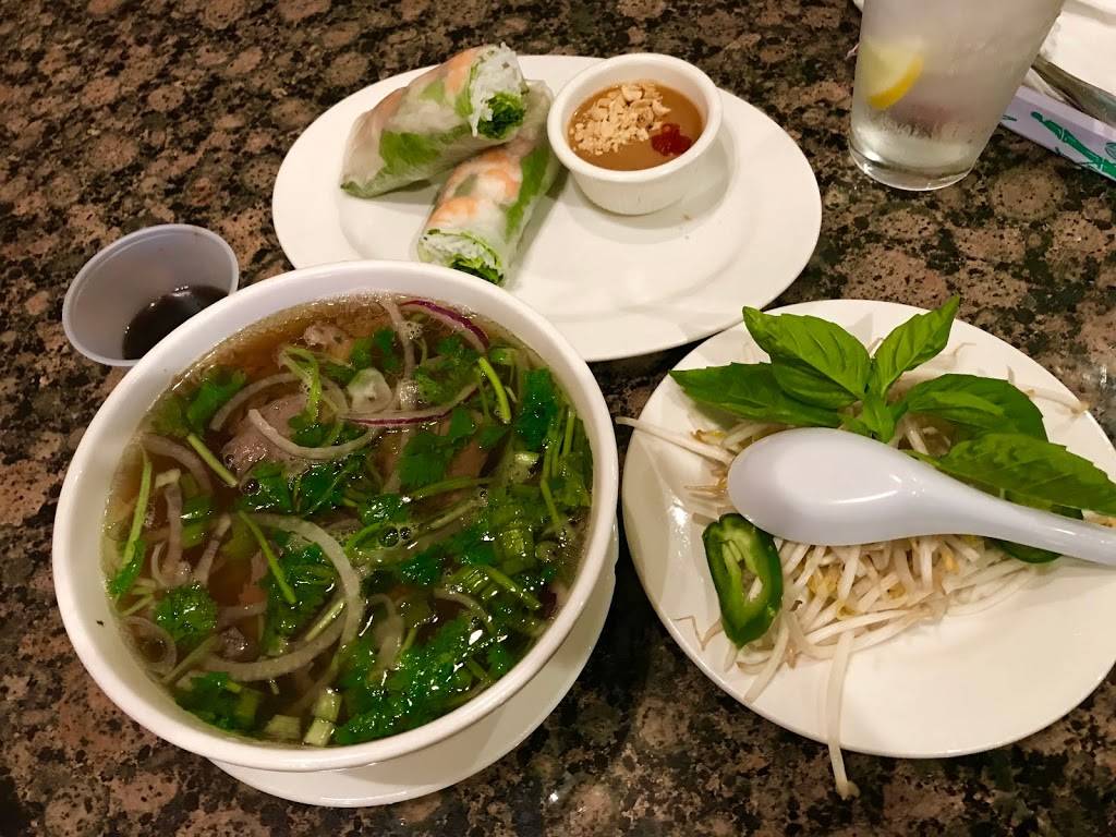 BamBoo Pho and Springroll | restaurant | 3330 Matlock Rd, Arlington, TX 76015, USA | 8174655746 OR +1 817-465-5746