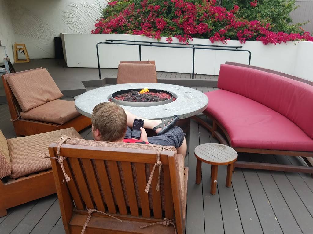 Red Marlin | restaurant | 1441 Quivira Rd, San Diego, CA 92109, USA | 6192214868 OR +1 619-221-4868