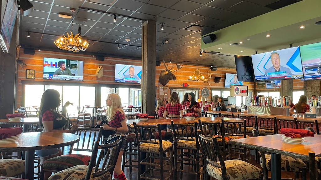 Twin Peaks Auburn Hills | restaurant | 2443 N Squirrel Rd, Auburn Hills, MI 48326, USA | 9478862577 OR +1 947-886-2577