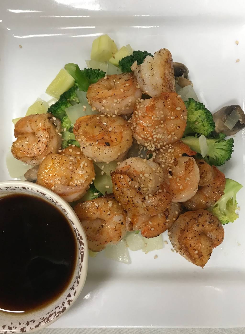 Ding How Asian Bistro | restaurant | 6955 Old Canton Rd C, Ridgeland, MS 39157, USA | 6019561717 OR +1 601-956-1717