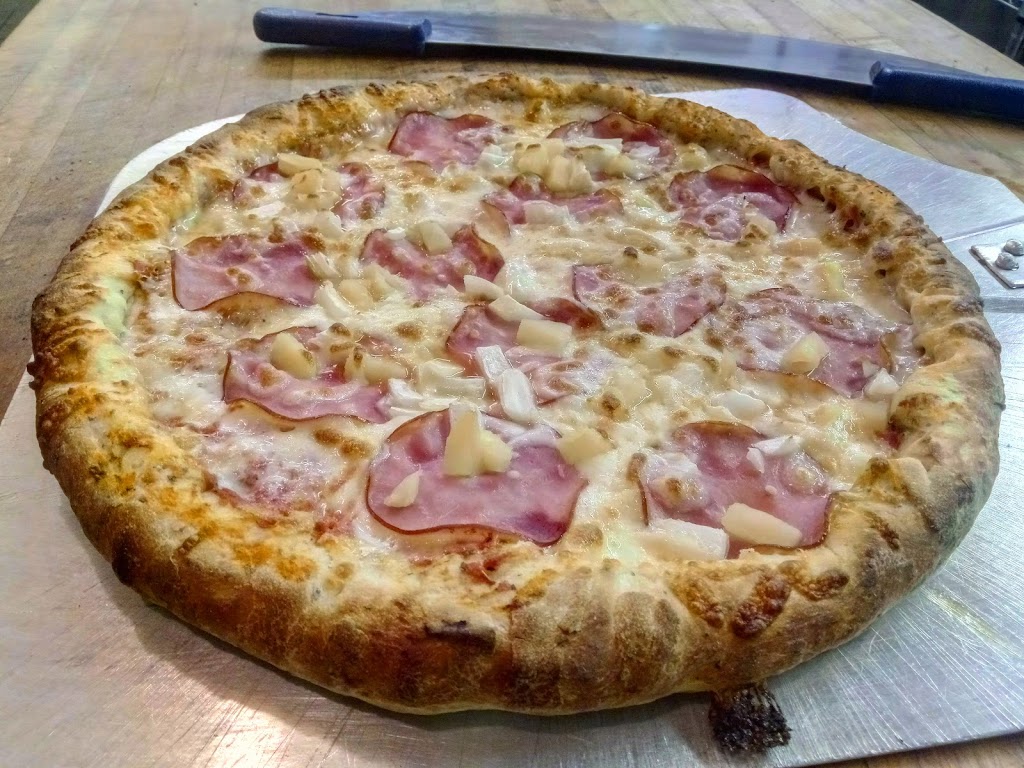 9 & 40 Diner | restaurant | 104 6th St, Kremmling, CO 80459, USA | 9707241158 OR +1 970-724-1158