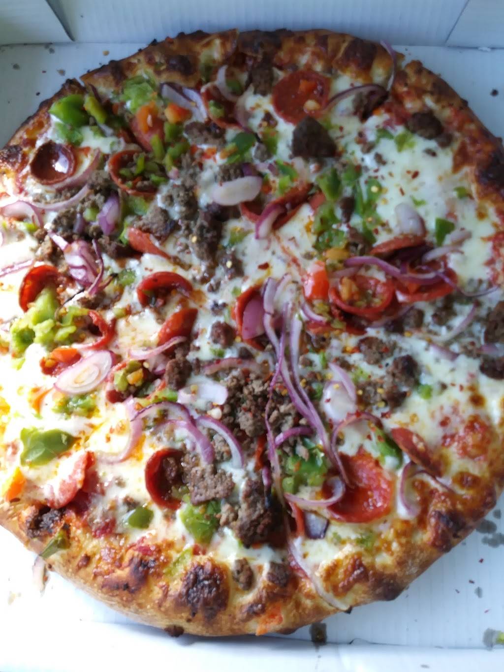 Holiday Pizza | restaurant | 42490 Van Dyke Ave, Sterling Heights, MI 48314, USA | 5867393600 OR +1 586-739-3600