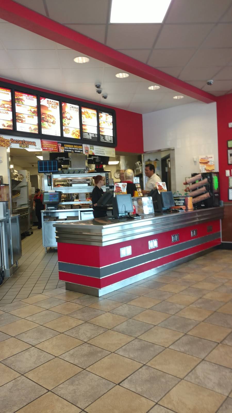 Hardees | restaurant | 500 N Eastern Ave, Connersville, IN 47331, USA | 7658259001 OR +1 765-825-9001