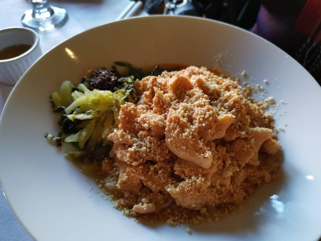 Rangoon Restaurant | restaurant | 634 Somerset St W, Ottawa, ON K1R 5K4, Canada | 6136808821 OR +1 613-680-8821