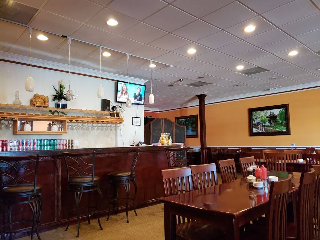 Hot Pho & Grill Vietnamese Restaurant | restaurant | 12236 Branders Creek Dr, Chester, VA 23831, USA | 8047967891 OR +1 804-796-7891