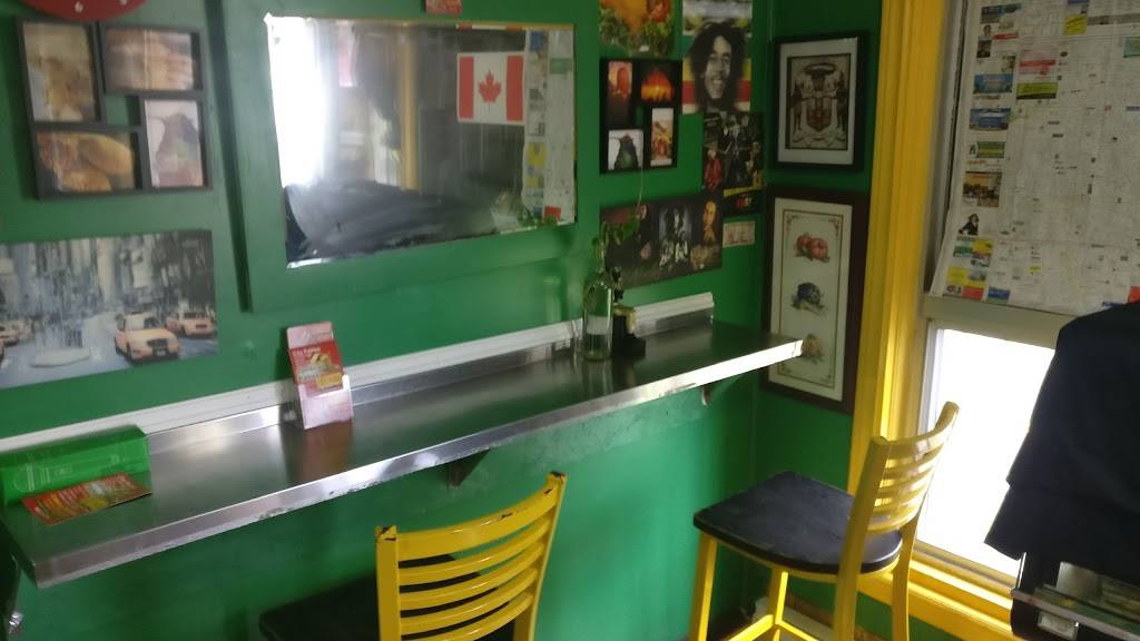 City Patties | restaurant | 5 John St W, Oshawa, ON L1H 4G9, Canada | 9054367764 OR +1 905-436-7764