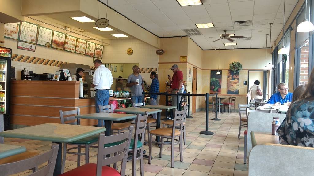 Subway Restaurants | restaurant | 5475 W Loop S #200, Houston, TX 77081, USA | 7136678220 OR +1 713-667-8220