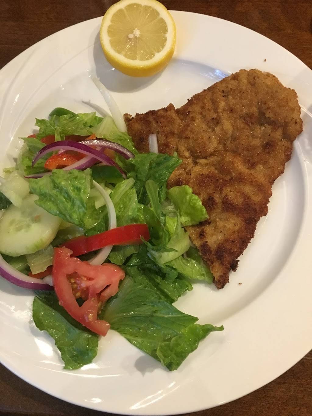 Old House Cosmopolitan | restaurant | 1024 Cameron St, Alexandria, VA 22314, USA | 7037179361 OR +1 703-717-9361