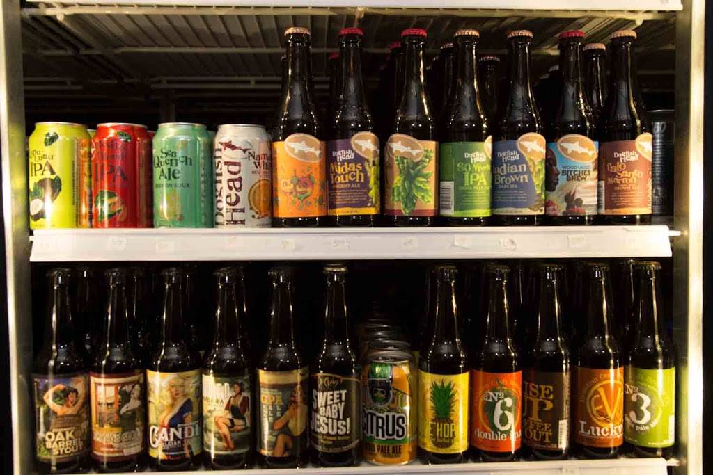 Pinocchios Beer Garden To Go | restaurant | 31 E Baltimore Ave, Media, PA 19063, USA | 6105667767 OR +1 610-566-7767