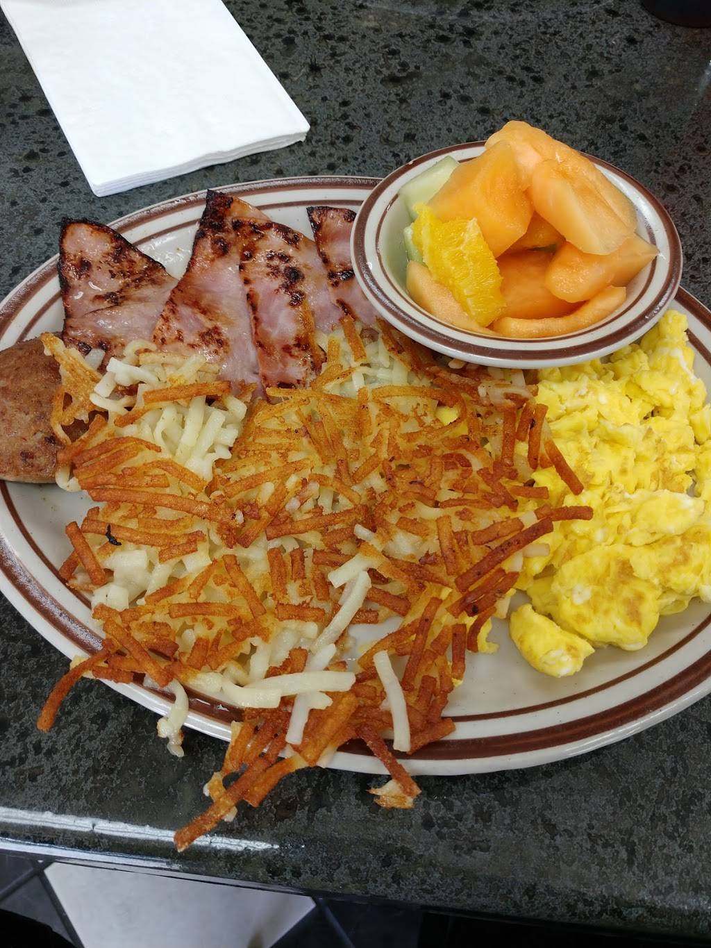 The Cracked Egg | restaurant | 1662 Savannah Hwy, Charleston, SC 29407, USA | 8434147324 OR +1 843-414-7324