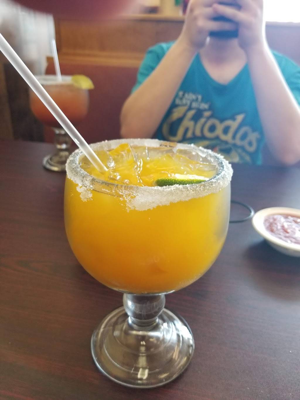 El Taco Feliz Restaurant & Bar | restaurant | 2014 North Rd SE, Warren, OH 44484, USA | 3303499007 OR +1 330-349-9007