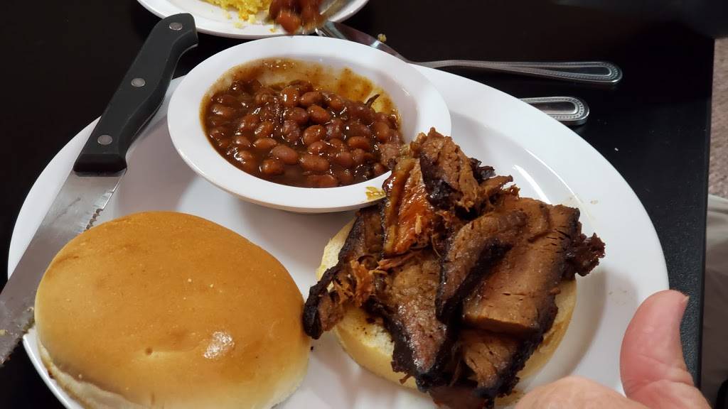 Boxer Barbeque | restaurant | 513 S Main St, Council Bluffs, IA 51503, USA | 7123254227 OR +1 712-325-4227