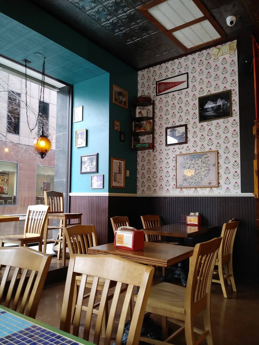 Potbelly Sandwich Shop | restaurant | 17 S High St #175, Columbus, OH 43215, USA | 6142241976 OR +1 614-224-1976