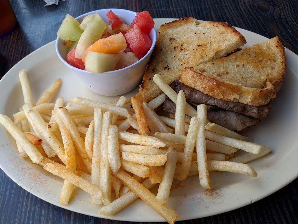 Norms Hangar Coffee Shop | restaurant | 1615 McKinley Ave, La Verne, CA 91750, USA | 9096676229 OR +1 909-667-6229