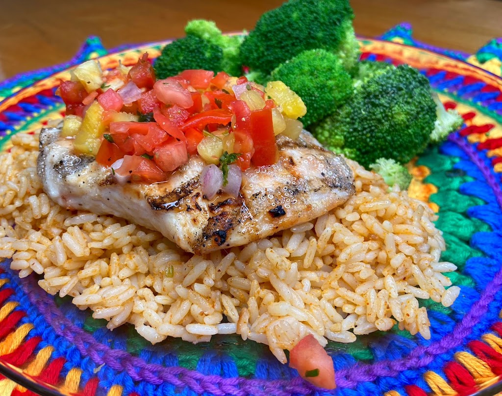 Lunas Bar and Grill | restaurant | 8660 Bankers St, Florence, KY 41042, USA | 8598170104 OR +1 859-817-0104