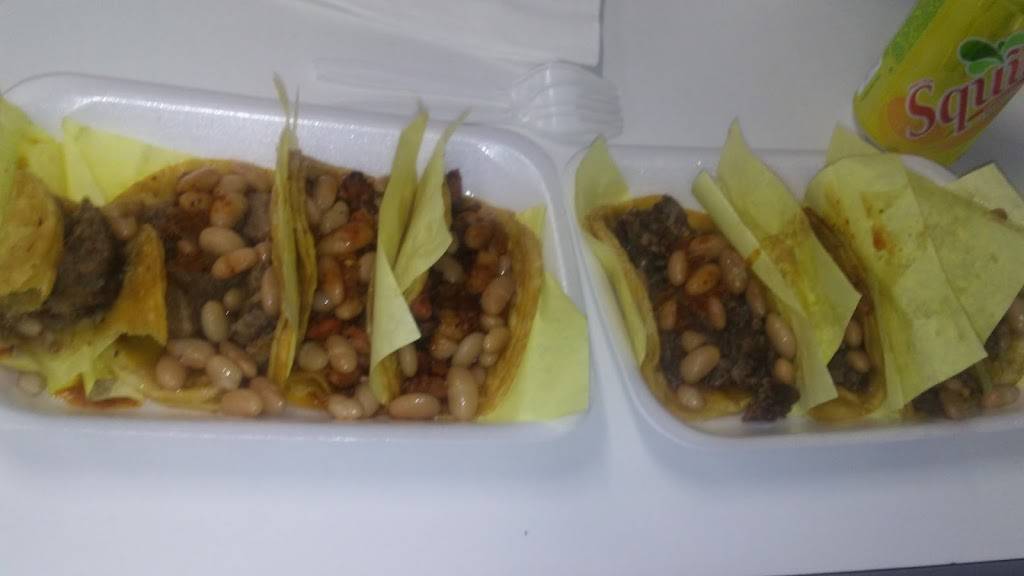 Tolins Tacos | restaurant | 252 Vista Village Dr, Vista, CA 92083, USA | 7607589484 OR +1 760-758-9484