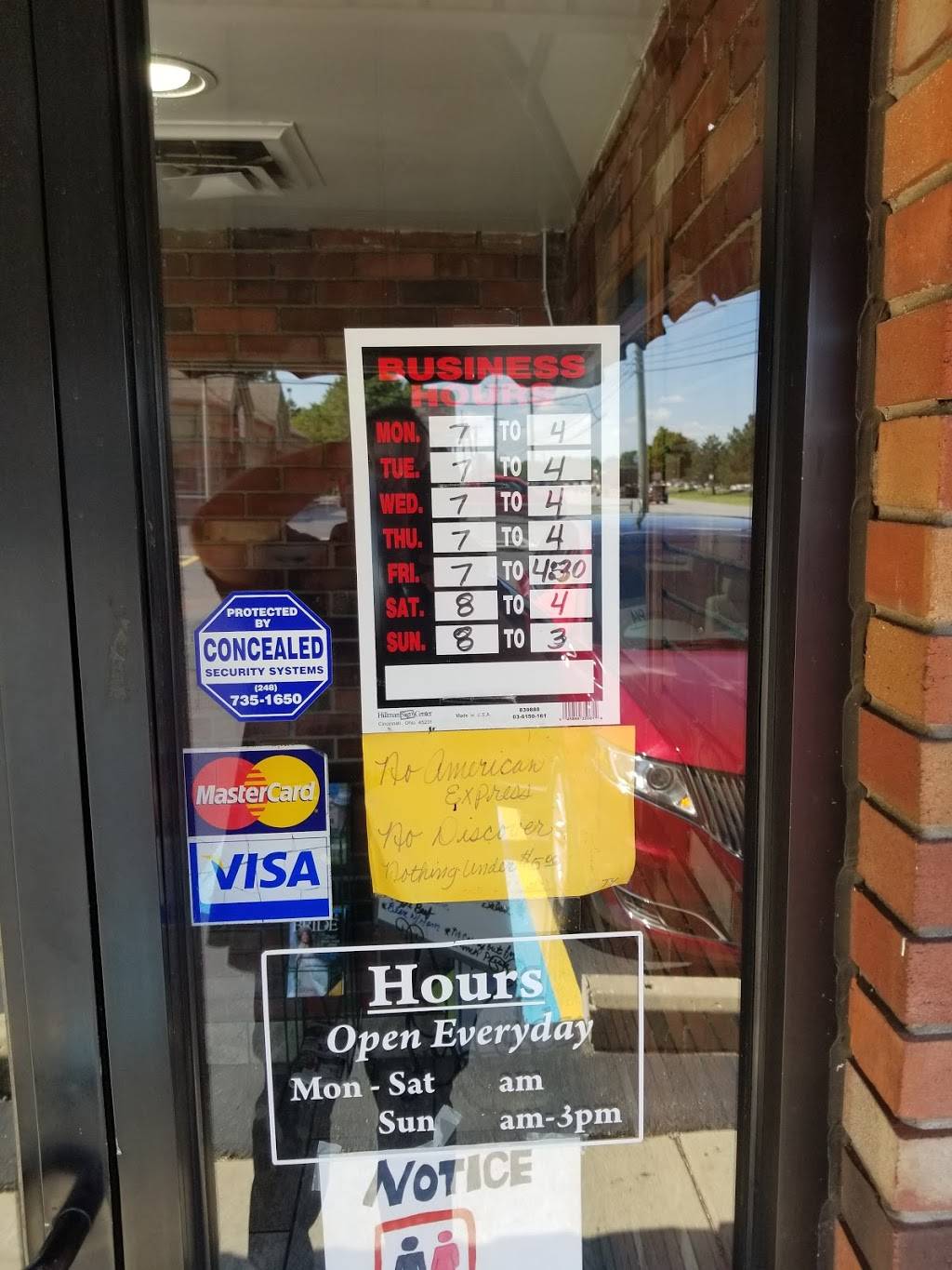 Telegraph Grill | restaurant | 8445 N Telegraph Rd, Dearborn Heights, MI 48127, USA | 3132781188 OR +1 313-278-1188