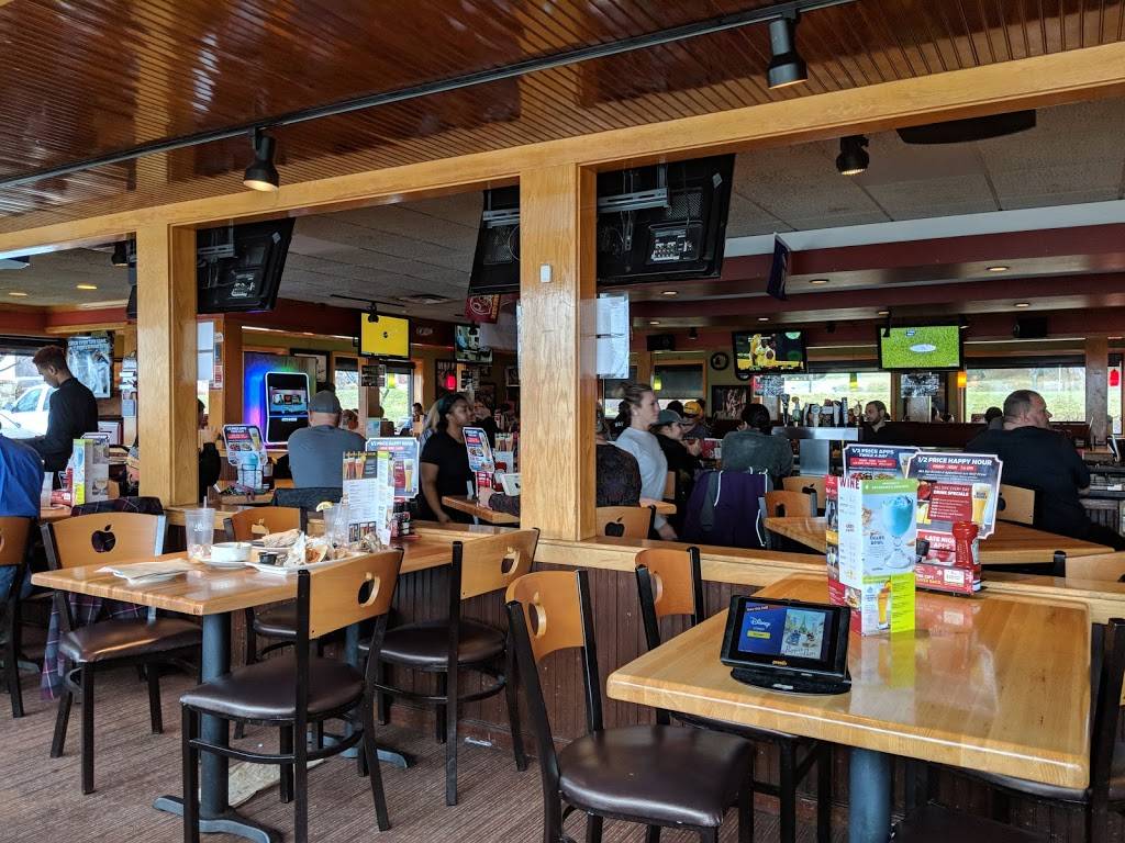 Applebees Grill + Bar | restaurant | 21048 Frederick Rd, Germantown, MD 20876, USA | 3019721301 OR +1 301-972-1301