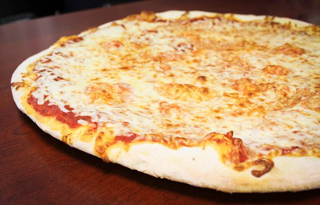 Donatis Pizza | restaurant | 205 Waukegan Rd, Lake Bluff, IL 60044, USA | 8477358900 OR +1 847-735-8900