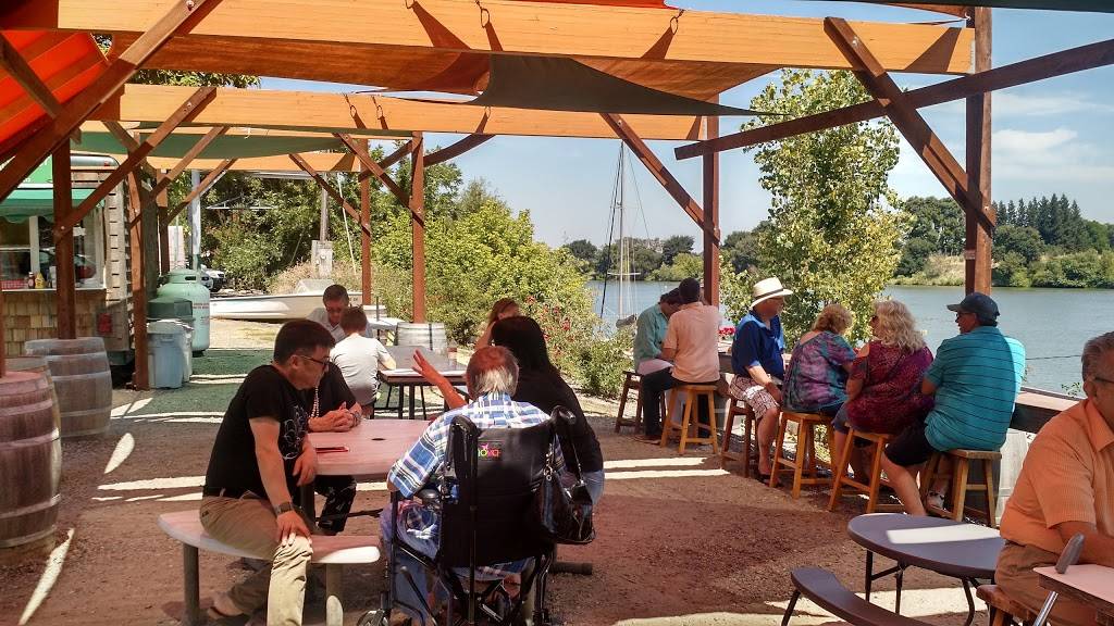 Dinky Diner | restaurant | 36339-36343 S River Rd, Clarksburg, CA 95612, USA | 9168015493 OR +1 916-801-5493