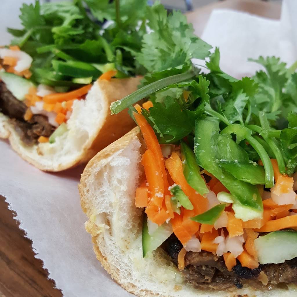 Les Sandwiches & Cafe | meal takeaway | 4520 N Tryon St # 41, Charlotte, NC 28213, USA | 7049217498 OR +1 704-921-7498