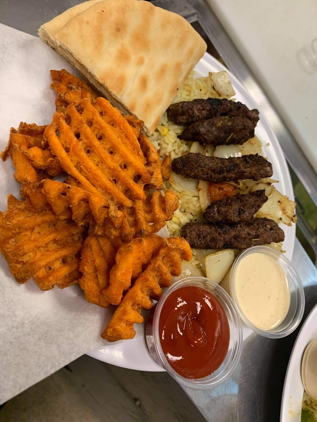 Pharaoh Mediterranean internationals food | restaurant | 1301 S Main St, Blacksburg, VA 24060, USA | 5403159378 OR +1 540-315-9378