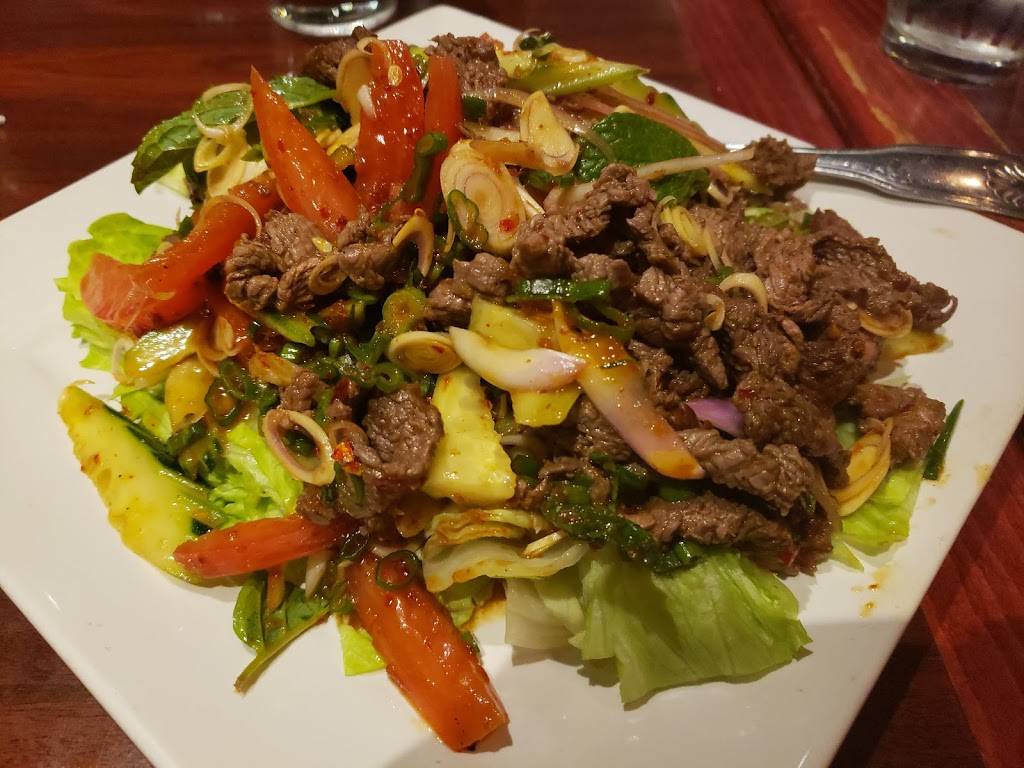 Simply Thai | restaurant | 235 Strander Blvd #140, Tukwila, WA 98188, USA | 2065758777 OR +1 206-575-8777